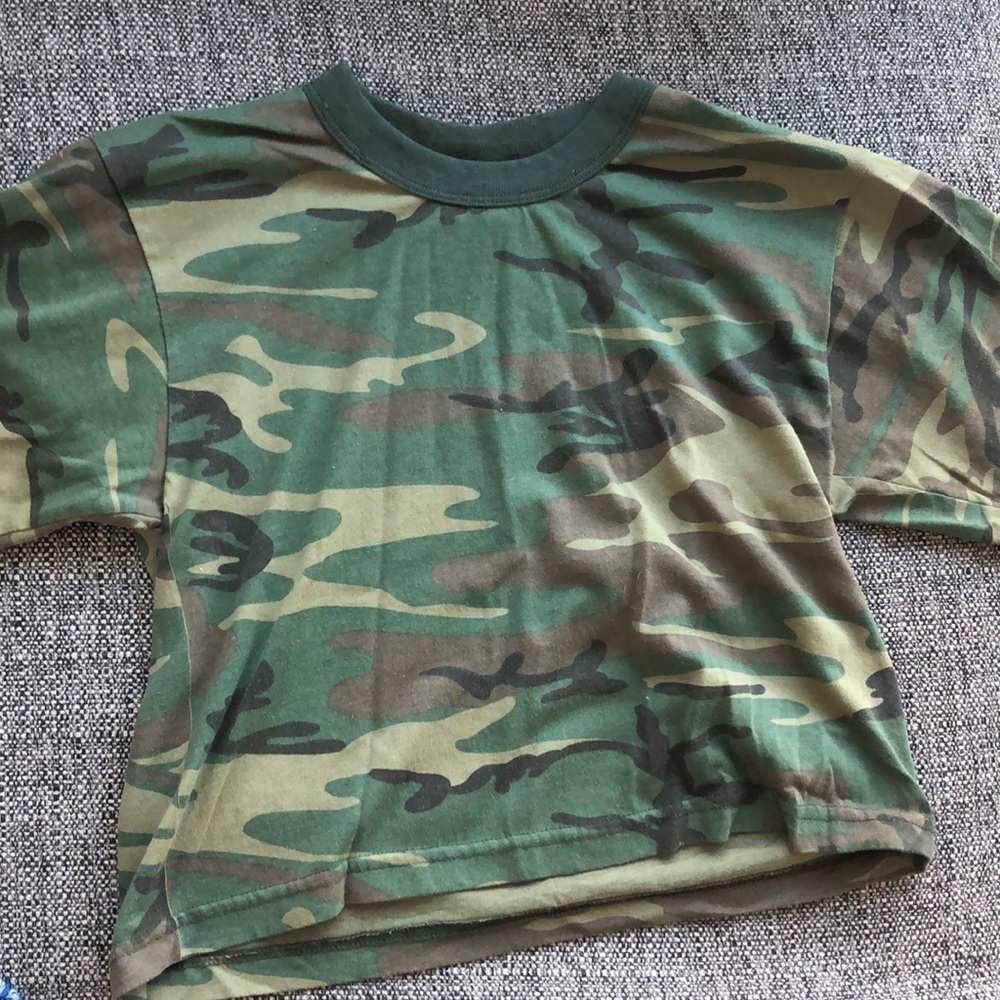 Camo tee